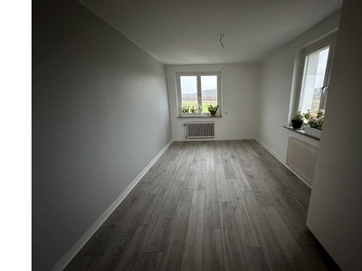 Hyr ett 6-rums lägenhet på 128 m² i Åkers Styckebruk