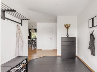 Villa till salu på Kornsparvsgatan 11 i Billesholm - Mäklarhuset