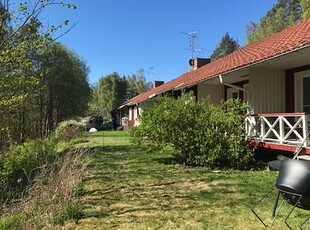 Stripavägen: Radhustvåa med uteplats