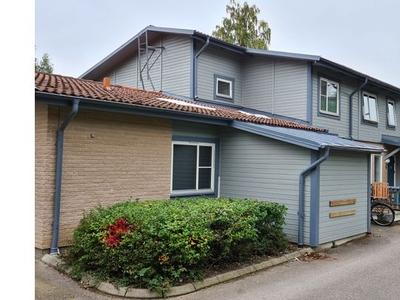 Hyr ett 2-rums lägenhet på 58 m² i Enköping