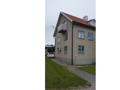 Hyr ett 4-rums lägenhet på 93 m² i Gotland