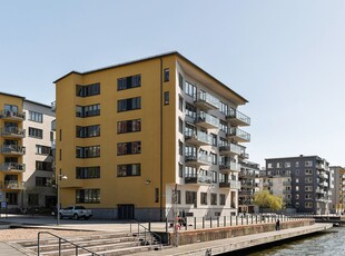 Båtklubbsgatan 17