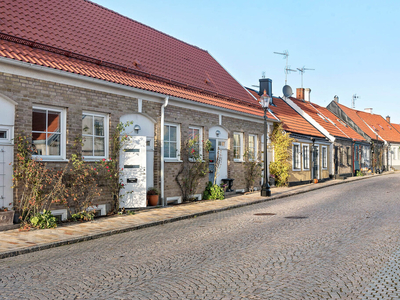 Radhus till salu på Hagåkersgatan 79 i Landskrona - Mäklarhuset