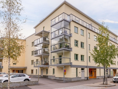 Bostadsrättslägenhet - Sollentuna Stockholm