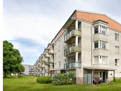 Hyr ett 2-rums lägenhet på 54 m² i Sandviken