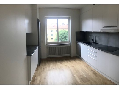 Hyr ett 2-rums lägenhet på 57 m² i Ronneby