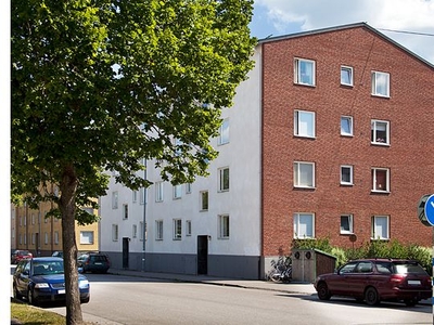 Hyr ett 4-rums lägenhet på 86 m² i Katrineholm