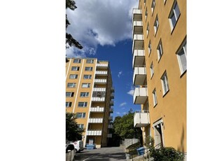 Hyr ett 3-rums lägenhet på 70 m² i Hässelby