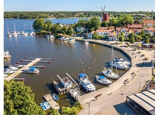 Hyr ett 6-rums lägenhet på 153 m² i Strängnäs