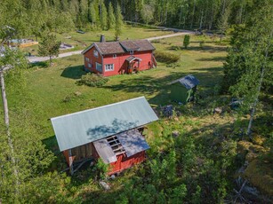 Villa till salu på Årskogen 421 och 423 i Gnarp - Mäklarhuset