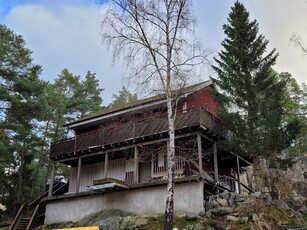 House - Bergsrundan Ekerö