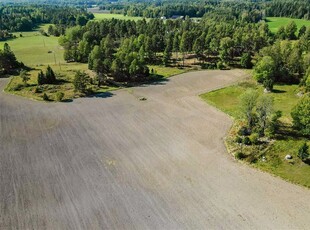 Tomt till salu på Kvilundavägen 22 i Norrtälje - Mäklarhuset