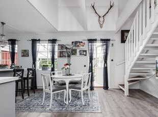 Villa till salu på Enbacken 1 i Söderköping - Mäklarhuset