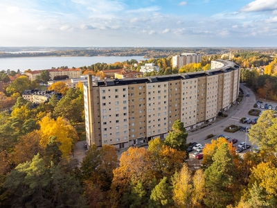 Bostadsrättslägenhet - JÄRFÄLLA Stockholm