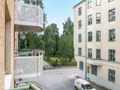 Bostadsrättslägenhet - Solna Stockholm