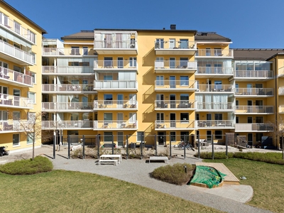 Bostadsrättslägenhet - JÄRFÄLLA Stockholm