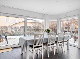 Villa till salu på Lottagatan 4 i Örebro - Mäklarhuset