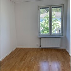 Hyr ett 4-rums hus på 116 m² i Sundbyberg