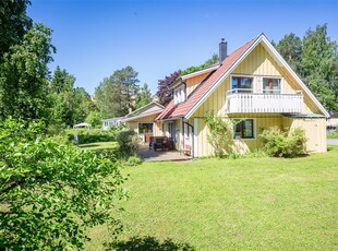 Villa till salu på Ejdervägen 6 i Sundsvall - Mäklarhuset