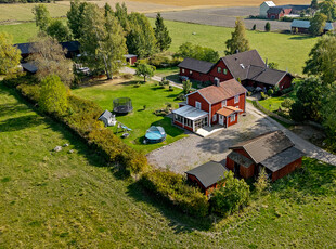 Villa till salu på Gryt 397 i Örebro - Mäklarhuset