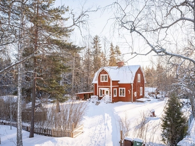 Friliggande villa - Karlholmsbruk Uppsala