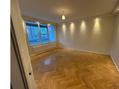 Hyr ett 2-rums lägenhet på 62 m² i Nacka