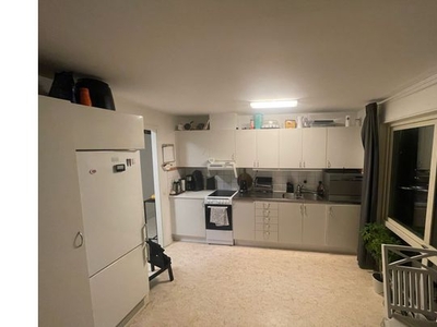 Hyr ett 2-rums lägenhet på 54 m² i Växjö