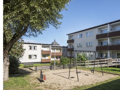 Hyr ett 3-rums lägenhet på 79 m² i Söderhamn