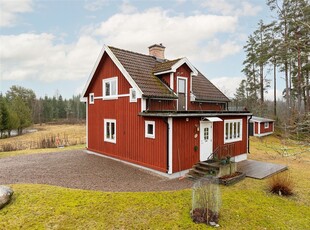 Villa till salu på Björkö Tallkullen 1 i Björköby - Mäklarhuset