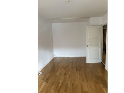 Hyr ett 2-rums lägenhet på 47 m² i Sandviken