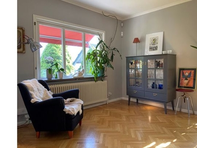 Hyr ett 5-rums hus på 185 m² i Göteborg