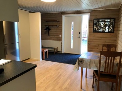 Renovated 2 room apartment for rent close to Flemingsberg