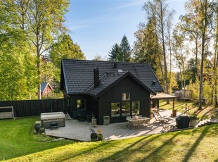 Villa till salu på i Åkersberga - Mäklarhuset