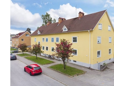 Hyr ett 2-rums lägenhet på 60 m² i Katrineholm