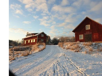 Hyr ett 5-rums lägenhet på 174 m² i gnesta