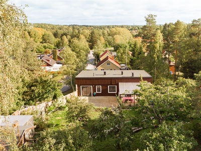 Villa till salu på i Järfälla - Mäklarhuset