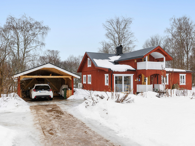 Villa till salu på Gästisvägen 4 i Råda - Mäklarhuset