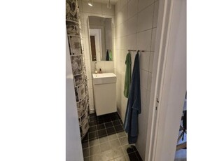 Hyr ett 1-rums lägenhet på 28 m² i Västerås