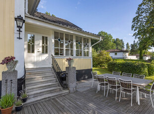 Villa till salu på Sommarvägen 6 i Örebro - Mäklarhuset