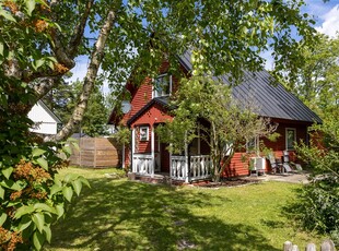 Villa till salu på Visborgsgatan 37 A i Visby - Mäklarhuset