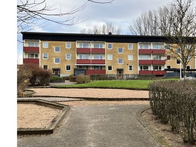 Hyr ett 2-rums lägenhet på 63 m² i Åstorp