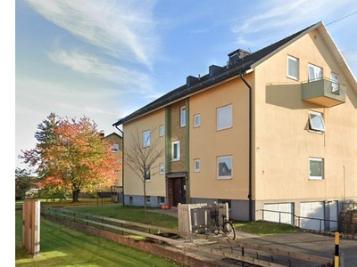 Hyr ett 2-rums lägenhet på 64 m² i Nässjö