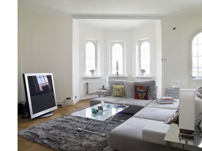 Hyr ett 5-rums lägenhet på 193 m² i Göteborg