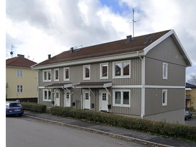 Hyr ett 2-rums lägenhet på 53 m² i Lilla Edet