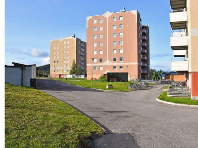 Hyr ett 4-rums lägenhet på 88 m² i Kiruna