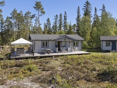 Villa till salu på Muggärdsviken 124 i Härnösand - Mäklarhuset