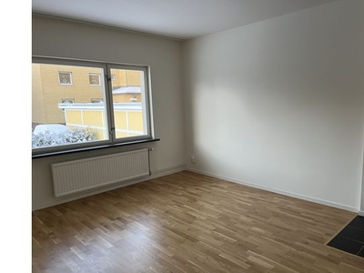 Hyr ett 1-rums lägenhet på 36 m² i Köping