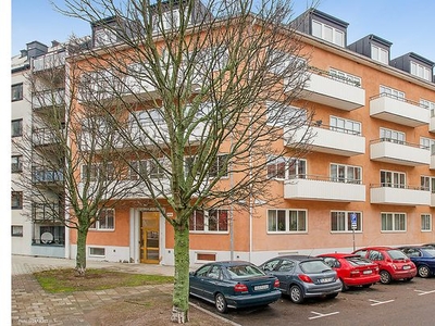 Hyr ett 2-rums lägenhet på 77 m² i Helsingborg