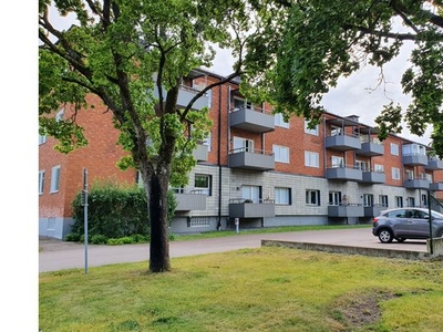 Hyr ett 3-rums lägenhet på 82 m² i Köping