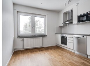 Hyr ett 2-rums lägenhet på 55 m² i Trollhättan